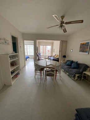 Comodo Apartamento en Peninsula , excelente ubicación a metros de la playa